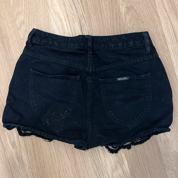Rolla’s Original Short in black distressed denim. Size 28 - Picture 2 of 4